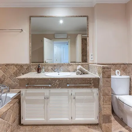 Sea View El Paraiso *