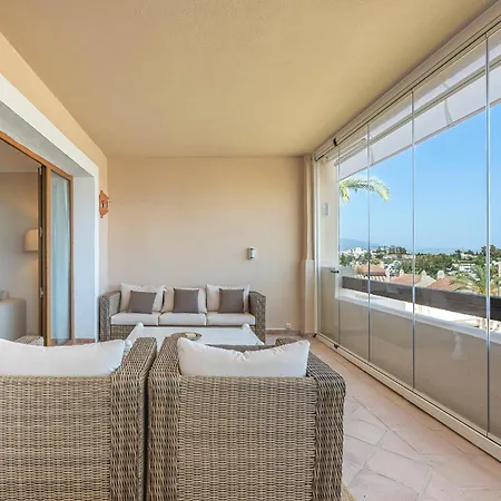 Sea View El Paraiso Daire Estepona