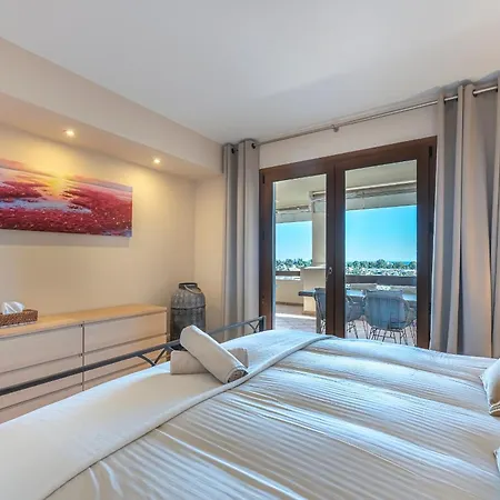Апартаменты Sea View El Paraiso *