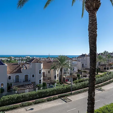 Sea View El Paraiso 埃斯特波纳