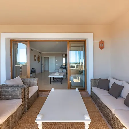 Sea View El Paraiso * 埃斯特波纳