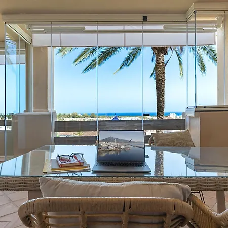 Sea View El Paraiso 公寓